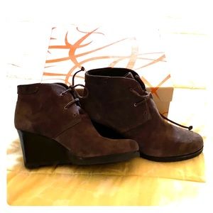 Via Spiga booties